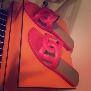 Gorgeous coral color Hermes slippers ❤️❤️❤️❤️